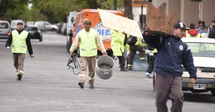 Denuncian que Garro despidió 80 trabajadores tras perder las PASO a los que había usado para hacer campaña