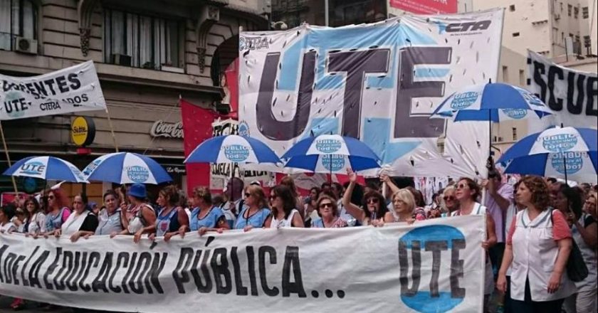 Docentes le reclamarán a Larreta que declare la emergencia alimentaria y salarial
