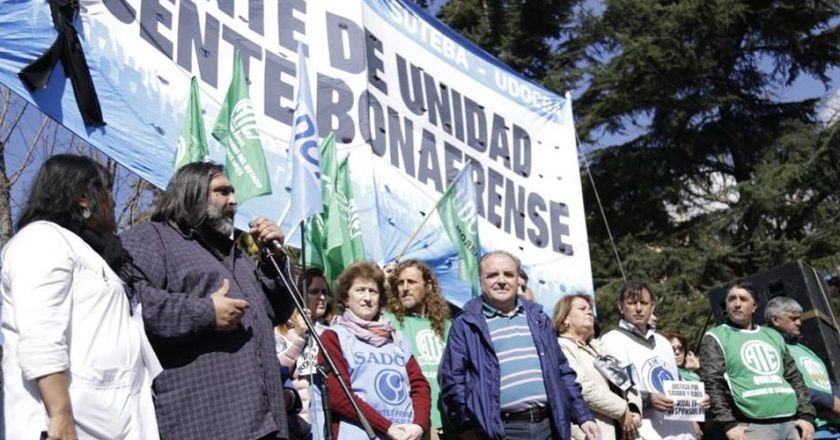 Los docentes bonaerenses le reclaman a Vidal la actualización «mensual» de los salarios
