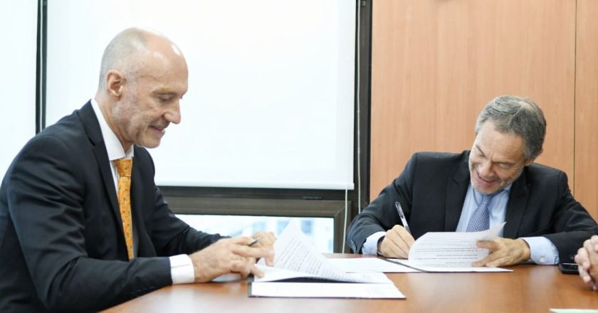 Gremialista de Luz y Fuerza denuncia que un empresario amigo de Macri vende represas por el resultado de las PASO