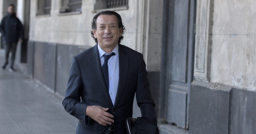Sica dijo que recién en septiembre se sentarán para ver si «reabrimos las paritarias»