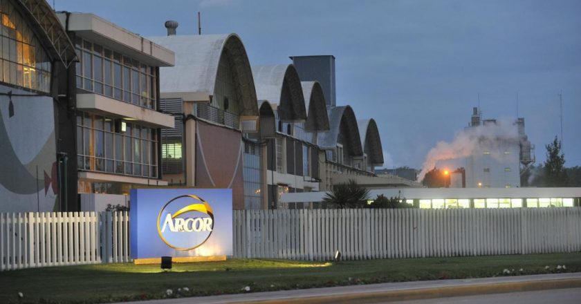 Arcor vuelve a parar la producción de su planta de Arroyito