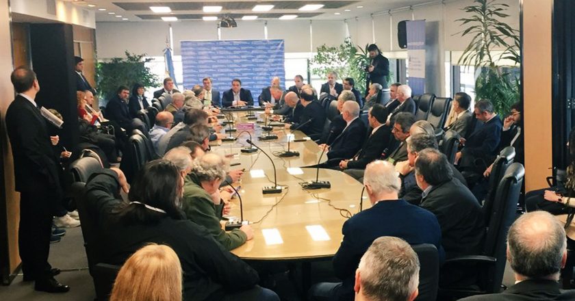 Se reúne el Consejo del Salario entre movilizaciones y falta de acuerdos