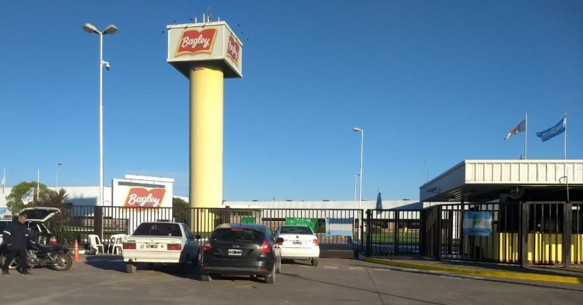 Ya suman más de 1700 los operarios de Arcor que deberán adelantar vacaciones por el desplome de ventas