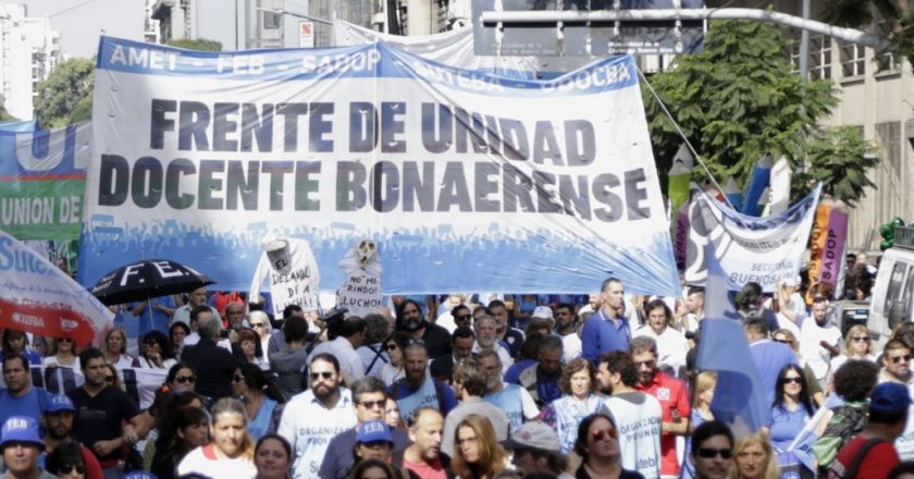 Ante la disparada inflacionaria, los docentes le piden a Vidal que se active mensualmente la cláusula gatillo