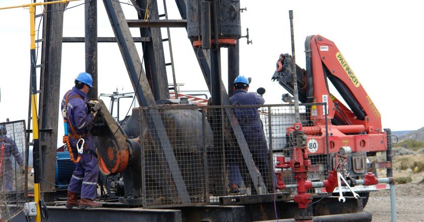 Petroleros piensan en la actualización de la paritaria pero advierten por despidos en las Pymes
