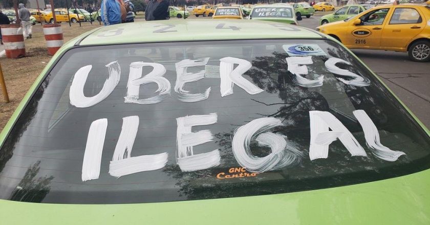 Viviani repudió «irrupción» de Uber en Córdoba y dijo que «arriesga miles de puestos de trabajo»
