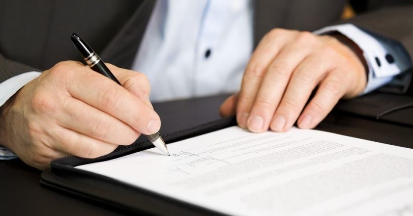 A la espera del cambio de Gobierno, el 82% de las empresas no modificarán su planta de empleados