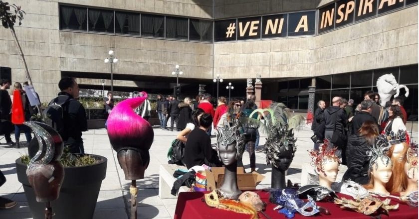 Con una visita guiada y una función en la calle, los trabajadores del Teatro Argentino denunciarán el abandono de Vidal