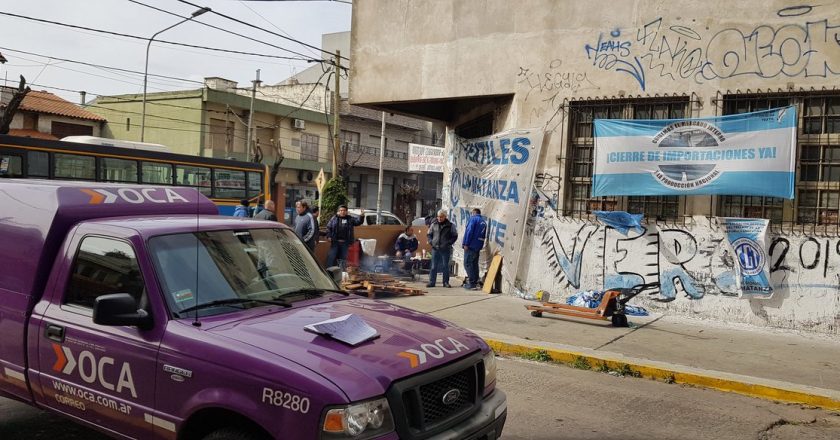 Luego de casi 80 años de vida, la textil Iberoamericana debe quincenas y está al borde del cierre