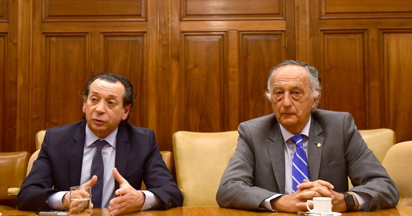 Ahora Sica dice que el bono los privados «no está cerrado»