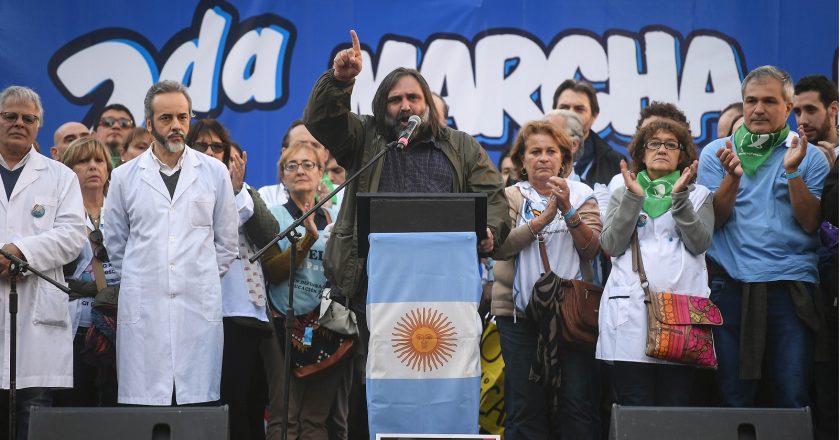 Baradel: «Vamos a llevar adelante una acción en todo el país para que termine el conflicto docente»