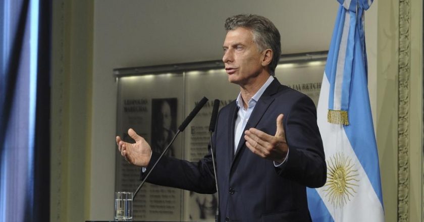 El Presupuesto 2020 prevé más despidos de estatales y salarios 20 puntos debajo de la inflación