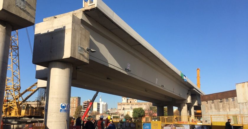 Trescientas pymes al borde del cierre porque el Gobierno no paga las obras del viaducto San Martín