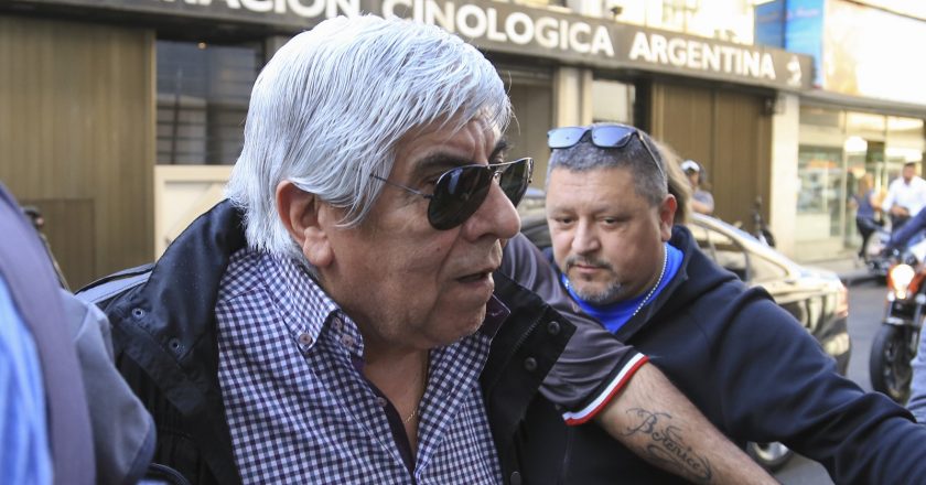 Moyano buscará que los 5 mil pesos queden «a cuenta» del bono de fin de año de 20 mil