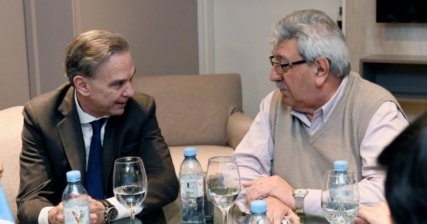 Macri los dejó afuera del DNU y Ayala pide que le paguen los 5 mil pesos para los peones rurales