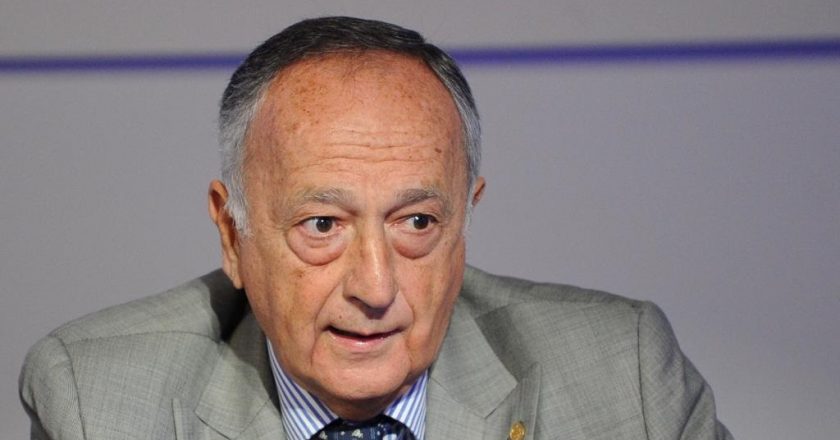 La Unión Industrial pide discutir los convenios colectivos