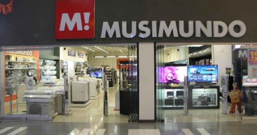 En medio de la ola de cierres de sucursales, Musimundo le debe salarios a sus 70 empleados tucumanos