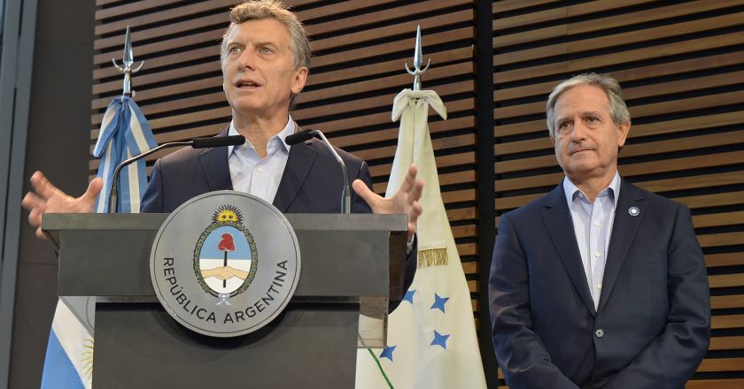 Después de despedir miles de estatales, el Gobierno va por cientos de nombramientos a días de dejar el poder