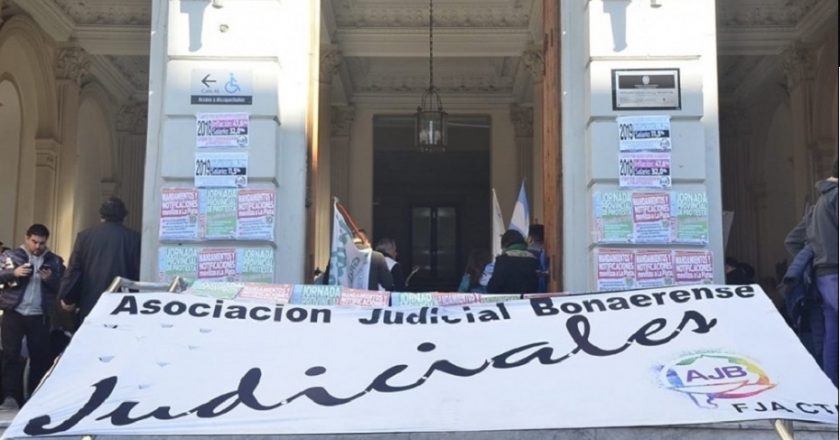 Los judiciales no ceden y vuelven a la huelga para que Vidal los convoque a paritarias