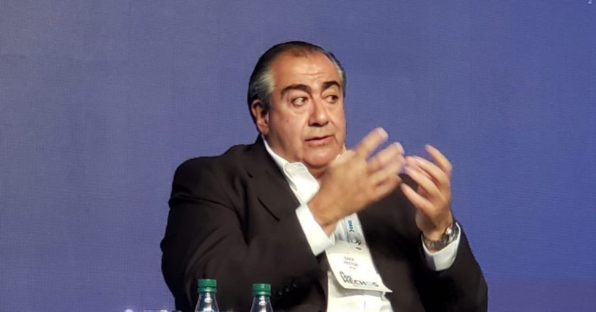 «Que un gobierno no peronista finalice su mandato, sin catástrofes, es un escalón»