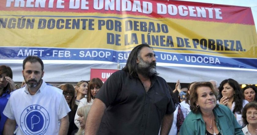 Docentes bonaerenses piden que se aplique cláusula gatillo de manera mensual y dicen que Vidal no escucha