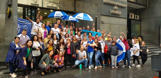Tras la derrota del oficialismo, los trabajadores de Vialidad se despacharon con varios funcionarios