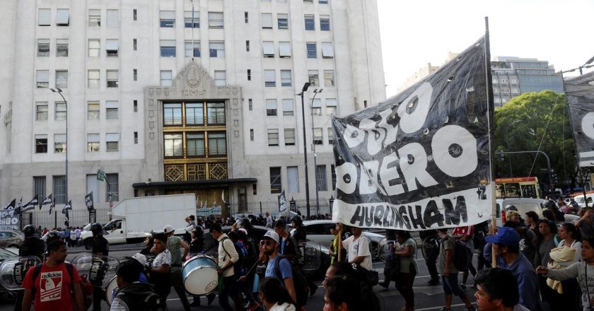 Tras negociación con Desarrollo Social, Unidad Piquetera postergó acampes callejeros que eran para reclamar alimentos y herramientas