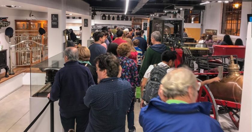 Ferroviarios aprovecharon la noche de los museos para denunciar que Vidal se apropió el museo de la actividad