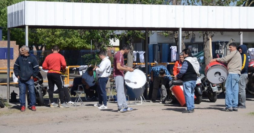 Bloquearon los portones de Arcor para reclamar la reincorporación de los 42 despedidos de San Luis