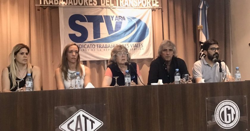 Trabajadores de Vialidad denunciaron que hay más de 100 obras paradas y que el Gobierno no paga hace un año