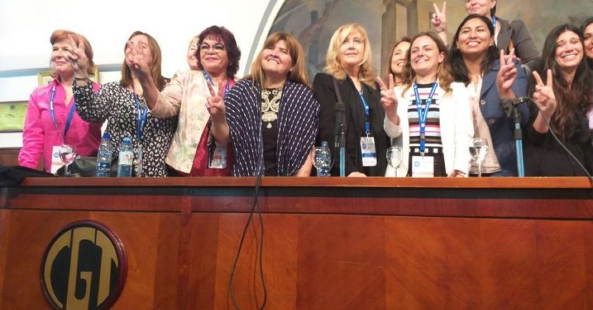 Las sindicalistas que se hicieron lugar en el plenario de la CGT