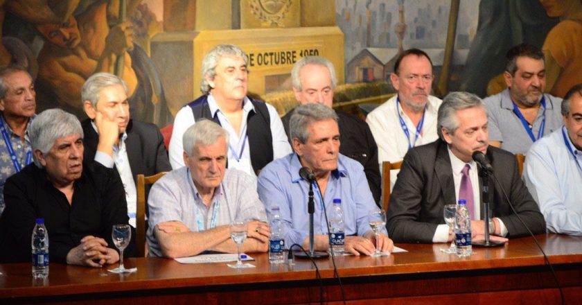 Moyano advirtió que el conflicto por el bono de fin de año es con los empresarios, no con Alberto
