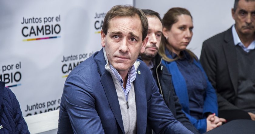 Denuncian que el intendente de La Plata despidió a 157 trabajadores por apoyar el Frente de Todos en las pasadas elecciones