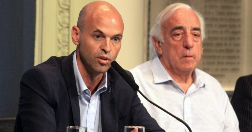 Para evitar un paro de la UTA, el Gobierno pagará el «bono» de 5 mil pesos a colectiveros