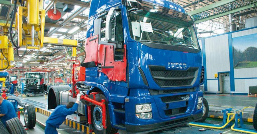 Iveco paraliza la producción de camiones por 5 meses y suspende a todo el personal