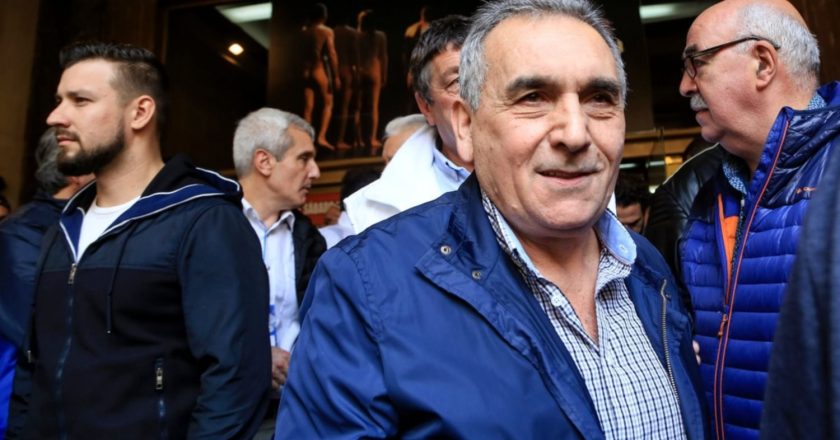 Los gremios del transporte mueven sus fichas y pelean con Moyano para ubicar alfiles en el gabinete de Alberto