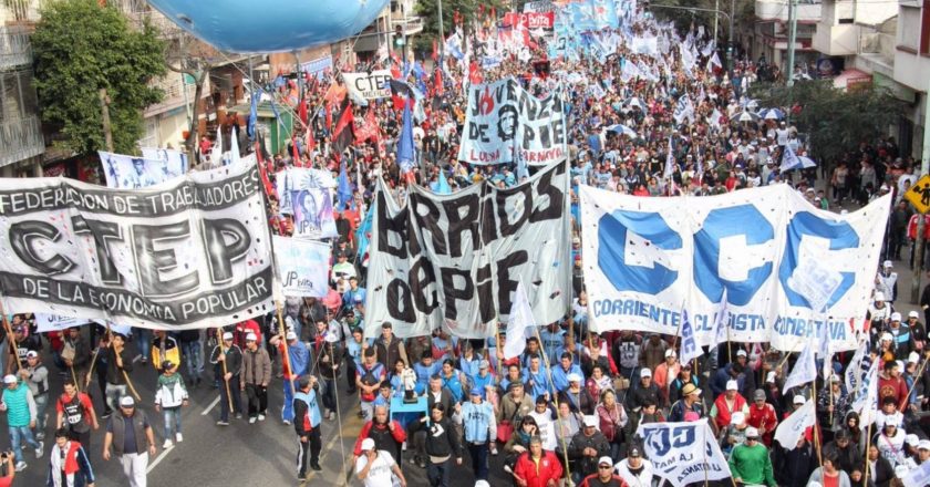 Trabajadores de la economía popular entrarán a la formalidad a través de un monotributo