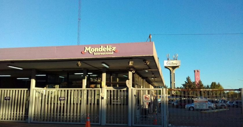 Mondelez bajó las 500 suspensiones a cambio de exenciones impositivas