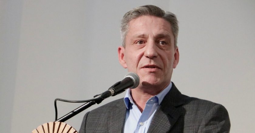 Chubut vuelve a demorar el pago a estatales y queda, otra vez, al borde del conflicto