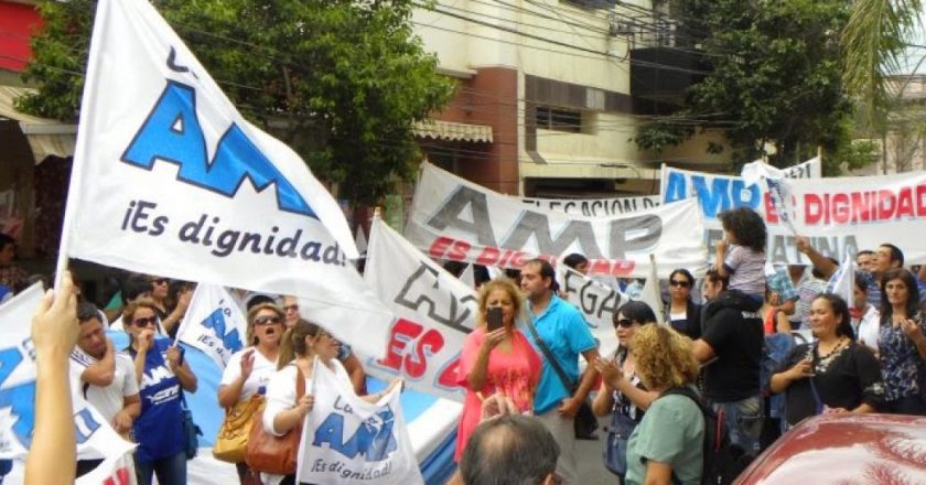 Docentes riojanos se adelantan y advierten que no iniciarán las clases en 2020 si el básico no llega a los 12 mil pesos