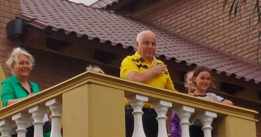 «Vino Caliente» organizó un operativo clamor pero sólo reunió a sus empleados