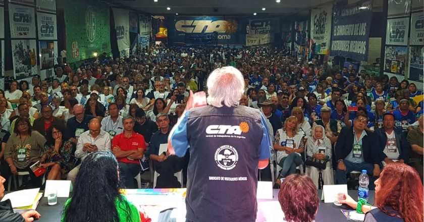 El Gobierno deportó a dos gremialistas venezolanos que iban a participar del Congreso de la CTA Autónoma
