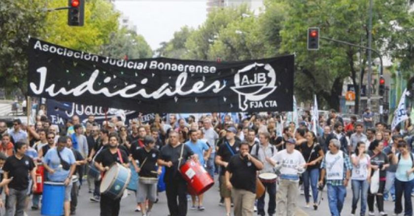 Los judiciales bonaerenses despiden a Vidal con un paro total en reclamo de paritarias