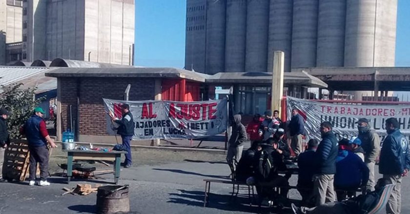 Trabajadores de la cordobesa Molinos Minetti reclaman salarios adeudados y rechazan los 150 despidos