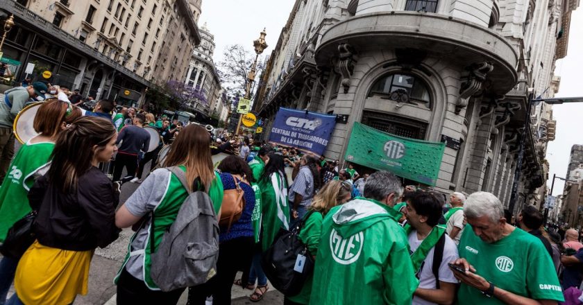 ATE marchó a Modernización para rechazar decreto que blinda a funcionarios de Macri y UPCN en el Estado