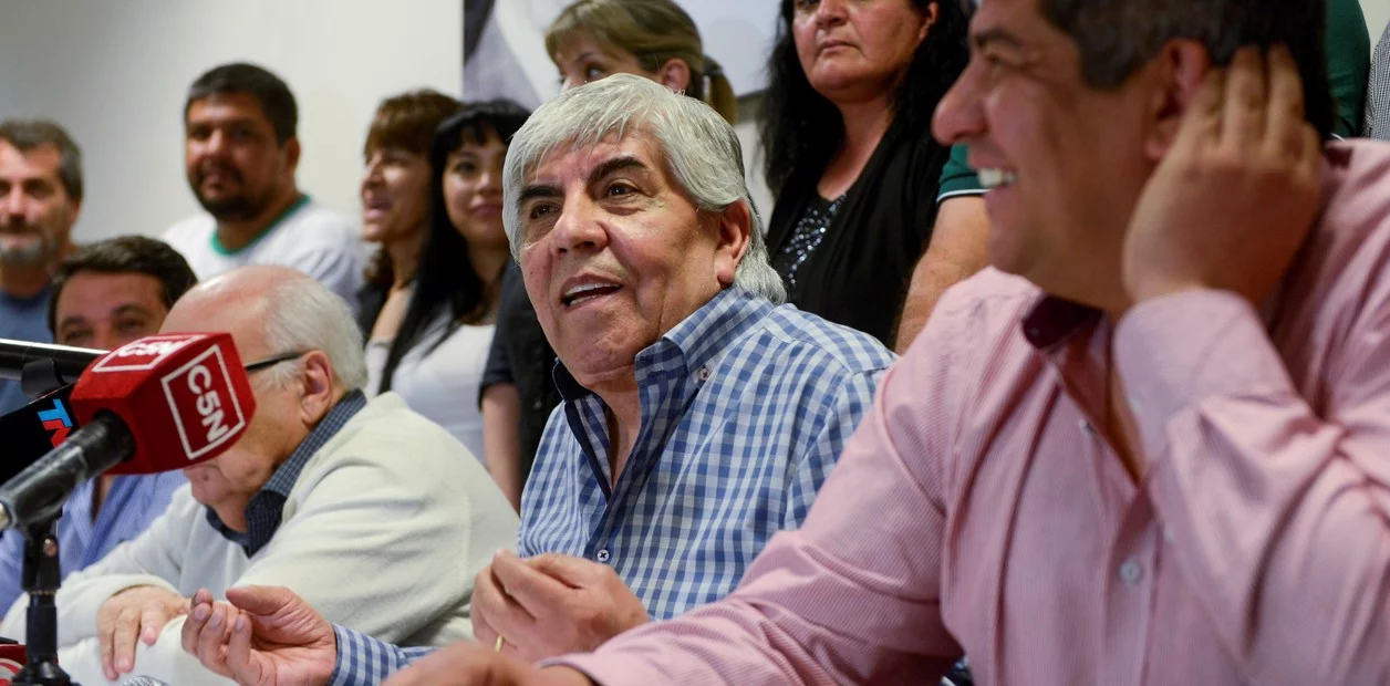 Empresarios dicen que es «imposible» pagar el bono de fin de año y tensan la negociación con Moyano