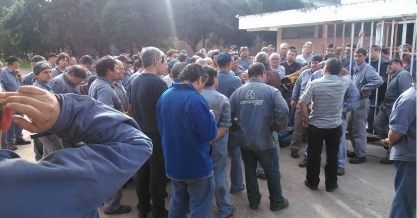 Los empleados toman la empresa cordobesa Materfer luego de otros 21 despidos