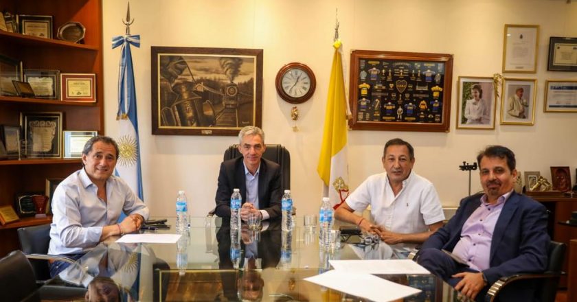 Los líderes ferroviarios se reunieron con Meoni, bajaron la tensión y fijaron una agenda de trabajo