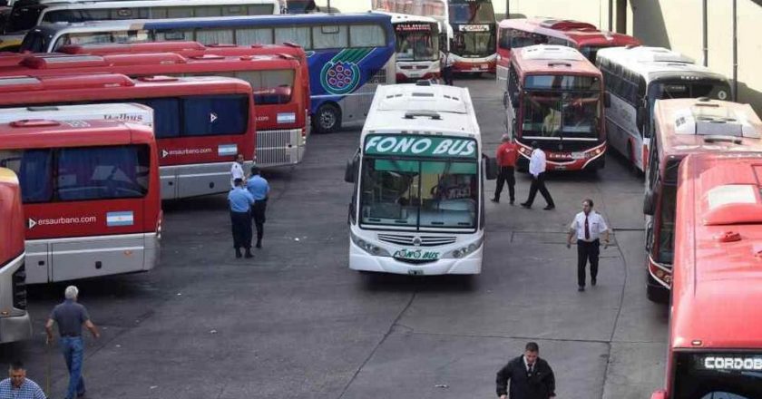 Córdoba sin transporte interurbano por un paro de choferes
